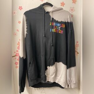 Linda Finegold “Assholes Live Forever” Graphic Hoodie – Made in USA – XL